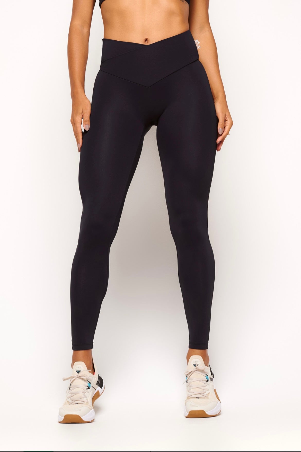 Calça Legging Preta Basica Transpassada